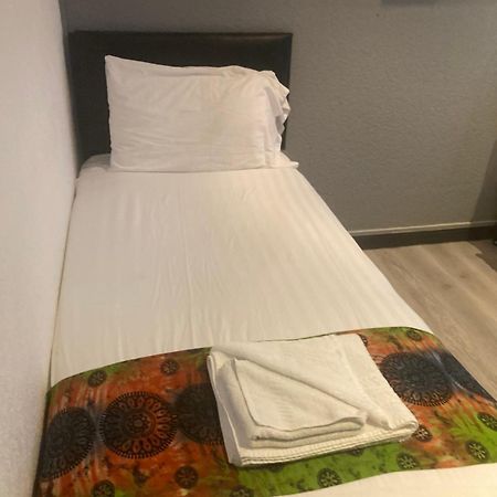 Abingdon Lodge Hotel Райд Екстериор снимка