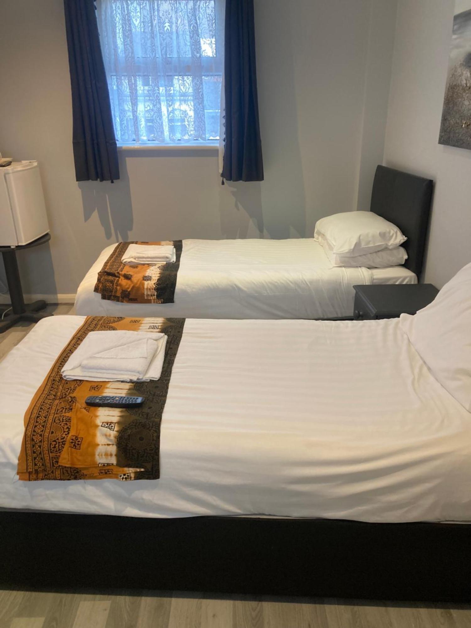 Abingdon Lodge Hotel Райд Екстериор снимка