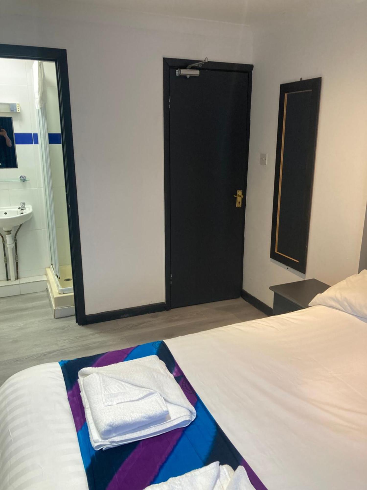 Abingdon Lodge Hotel Райд Екстериор снимка