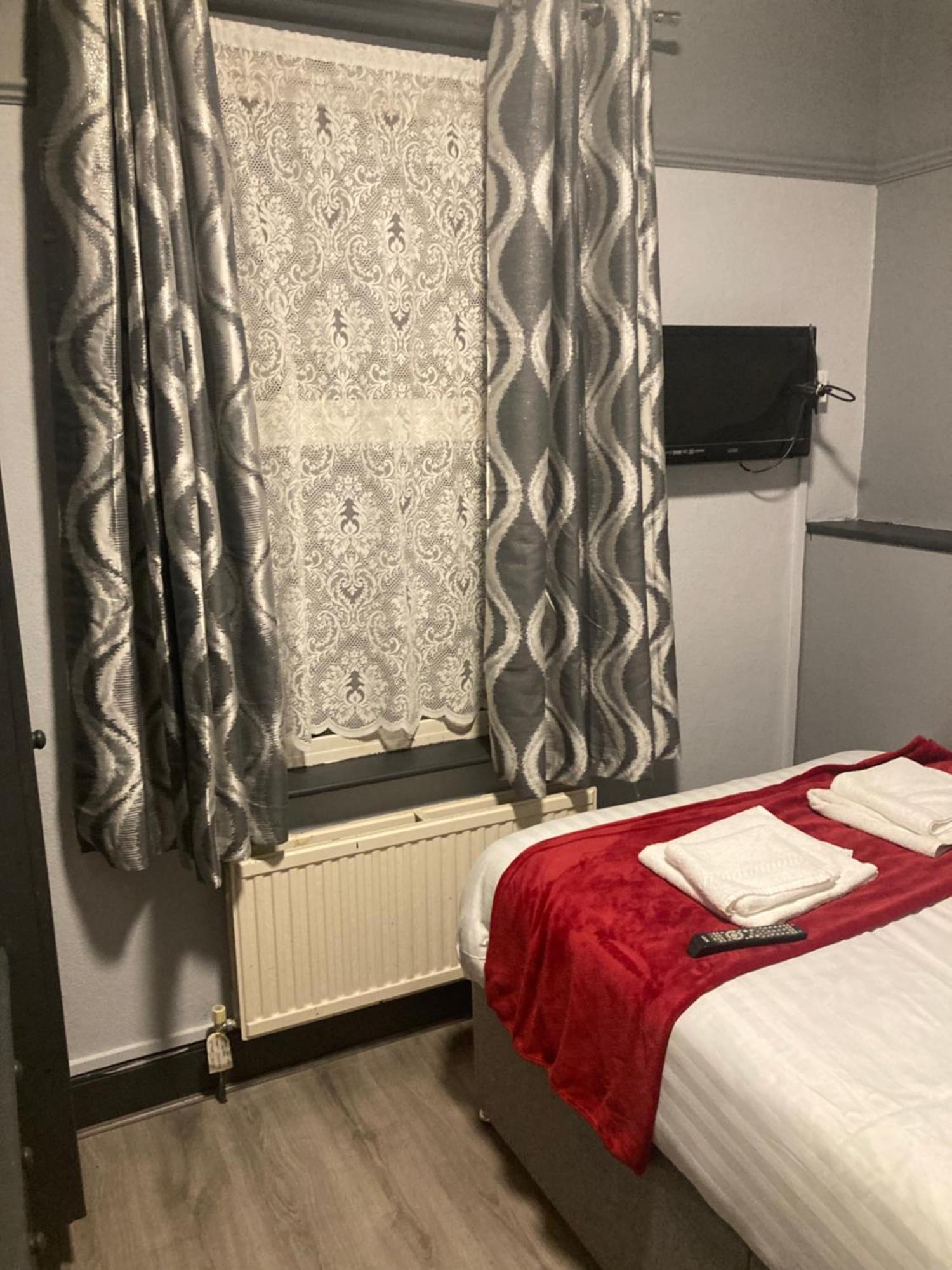 Abingdon Lodge Hotel Райд Екстериор снимка